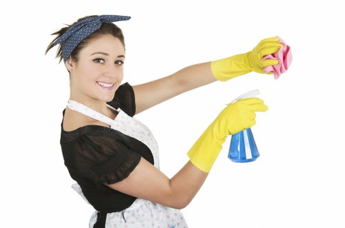 Removing a stain from a carpet with blotting cloth technique